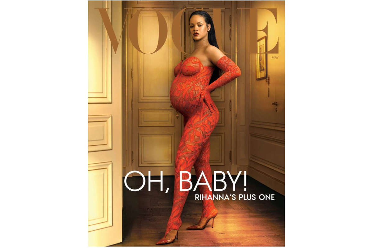 Беременная Рианна в «голом» комбинезоне появилась на обложке Vogue - Газета.Ru | Новости