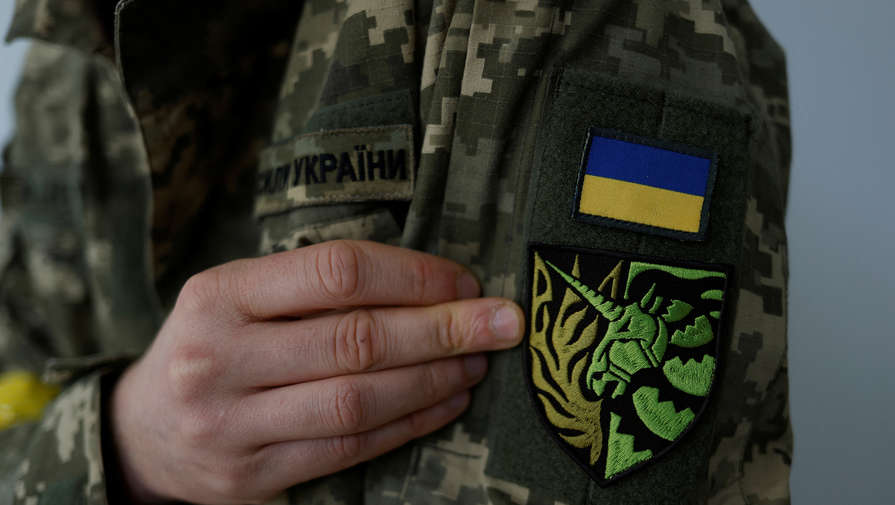 Центральное телевидение Китая рассказало, как распознать геев в украинской армии