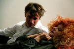 Александр Яценко и Рената Литвинова в кадре из фильма Алексея Балабанова «Мне не больно» (2006)