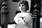 Женевьев Паж на съемках картины «Частная жизнь Шерлока Холмса», 1968 год