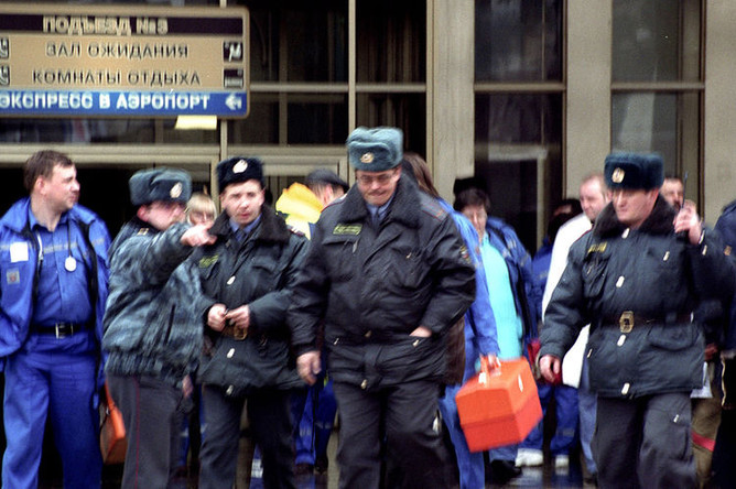 06 февраля 2004 года