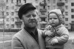 Юрий Визбор с дочкой. Фото из личного архива Визбора