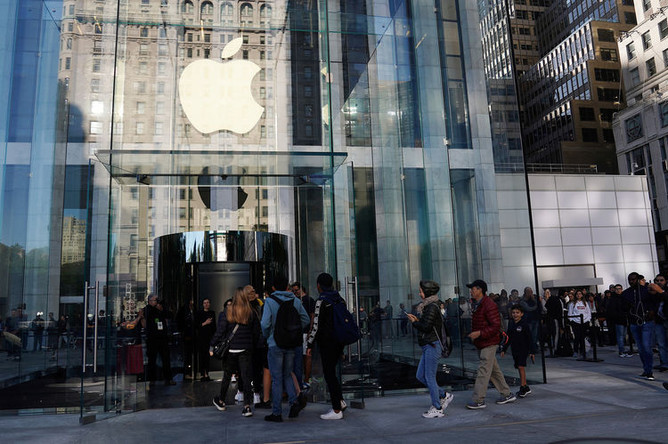 Старт продаж новых iPhone в Нью-Йорке, 20 сентября 2019 года