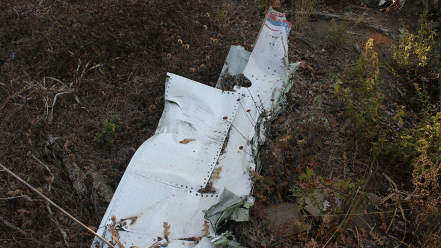 Фрагменты российского самолета СУ-24М, сбитого на&nbsp;границе Турции и Сирии турецкими ВВС 24 ноября 2015 года