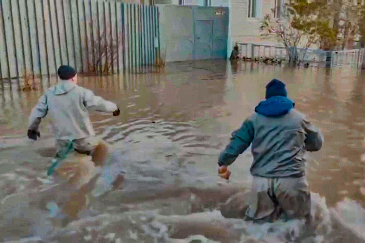 В Оренбурге начинается обильный приток воды - Газета.Ru | Новости