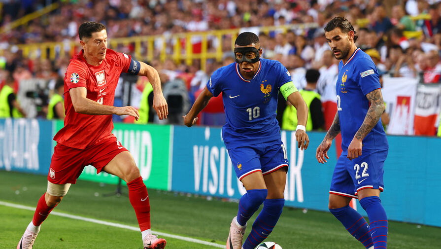 Мбаппе и Левандовски забили с пенальти: Франция сенсационно упустила победу над Польшей