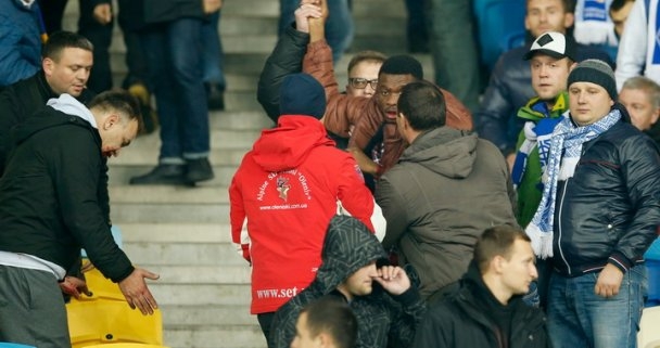 Киевское «Динамо» наказали за расистский инцидент на матче с «Челси»