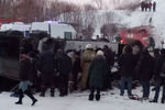 На месте ДТП с автобусом, упавшим в реку с моста на 60-м км автодороги Могойтуй - Сретенск - Олочи, 1 декабря 2019 года