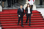 Президент Франции Николя Саркози с супругой Карлой Бруни в день инаугурации следующего президента страны в Париже, 2012 год