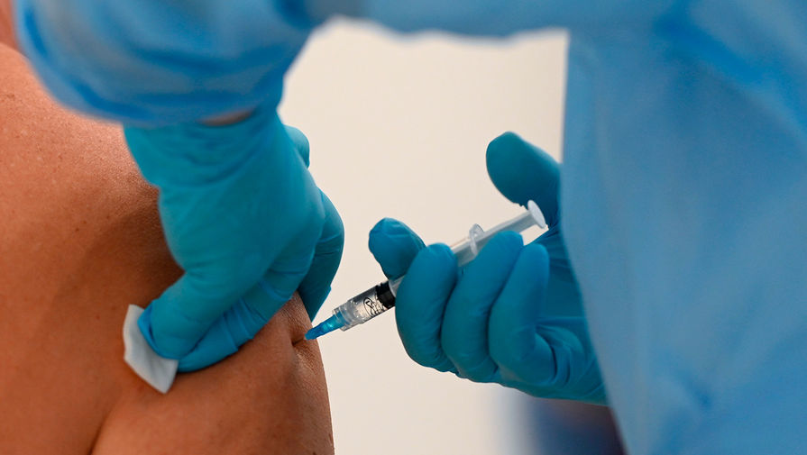 Бахрейн одобрили экстренное применение вакцины 