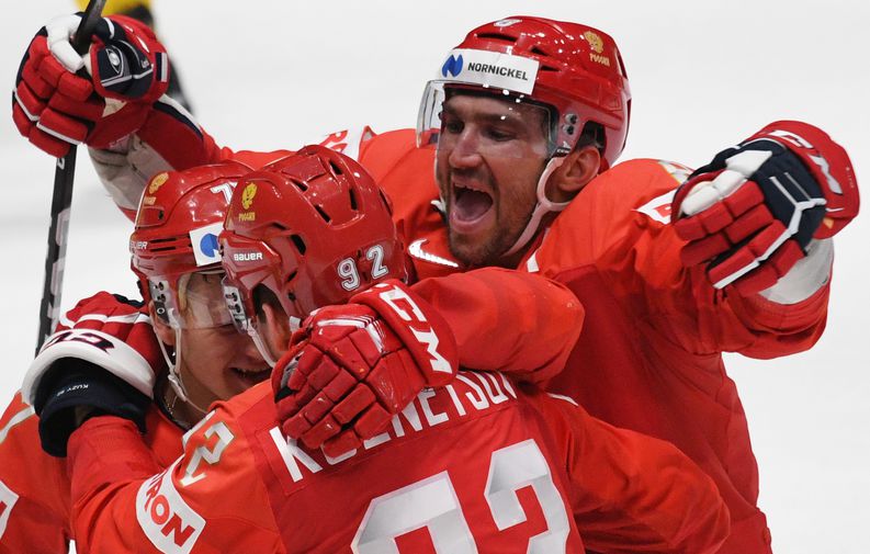 Во время матча группового этапа чемпионата мира по хоккею между сборными командами Швеции и России в Братиславе, 21 мая 2019 года