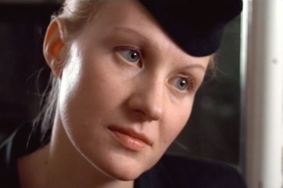Кадр из фильма «Небо. Самолет. Девушка» (2002)