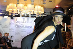 Актриса Эвелина Бледанс на показе Лены Лениной и Серджио Беллини «Черно-белое фото» в ресторане «Сasino», Москва, 2011 год