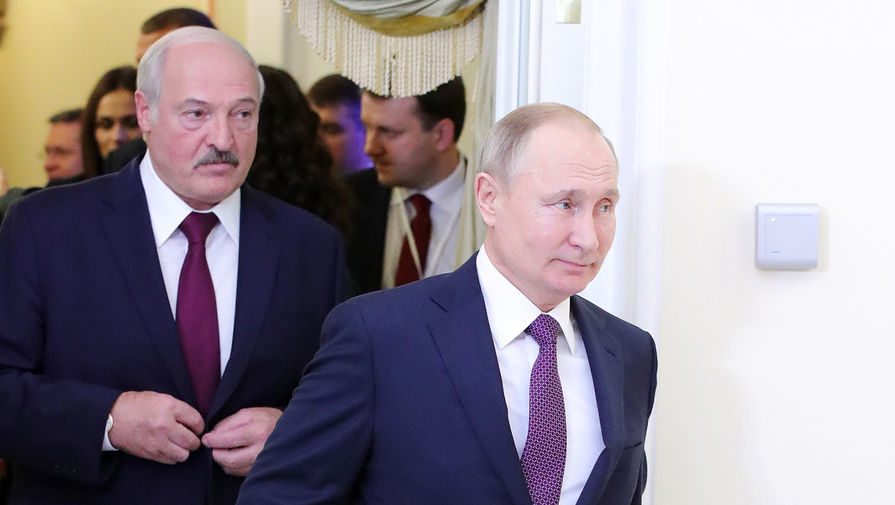 Президент Белоруссии Александр Лукашенко и президент России Владимир Путин во время встречи в Санкт-Петербурге, 20 декабря 2019 года