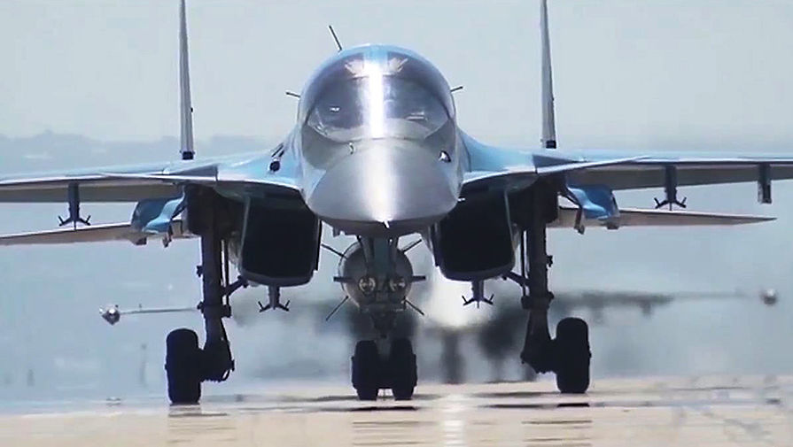 Российские многофункциональные бомбардировщики Су-34