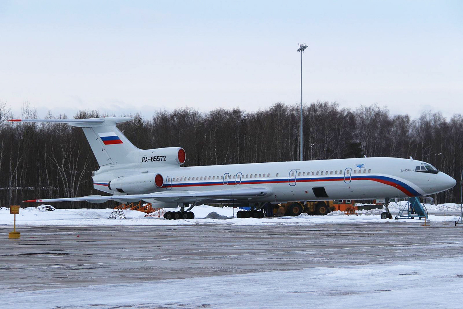 Самолет ТУ-154, принадлежащий министерству обороны РФ, на аэродроме Чкаловский. (снимок из архива 15.01.2015)