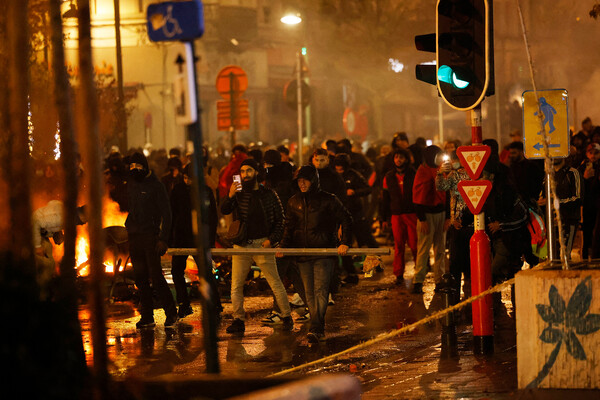 Ситуация на&nbsp;одной из&nbsp;улиц Брюсселя после проигрыша Бельгии сборной Марокко, 27&nbsp;ноября 2022&nbsp;года