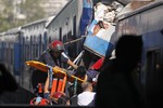 Крушение пригородного поезда в Буэнос-Айресе.