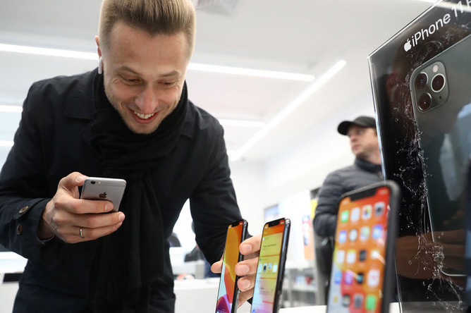Старт продаж новых iPhone в Москве, 20 сентября 2019 года