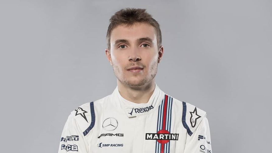 Российский гонщик «Формулы-1» Сергей Сироткин