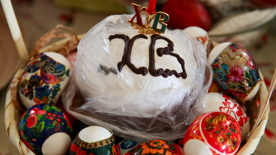 Диетолог рассказал, сколько кулича можно съесть без вреда для фигуры