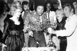 Вечеринка по случаю дня рождения Тома Джонса в Лас-Вегасе, 1974 год