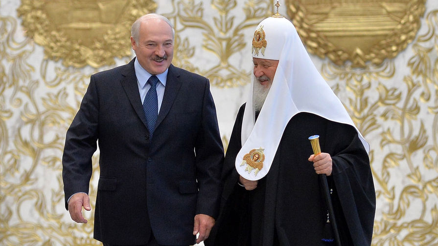 Президент Белоруссии Александр Лукашенко и патриарх Московский и всея Руси Кирилл во время встречи в Минске, 15 октября 2018 года