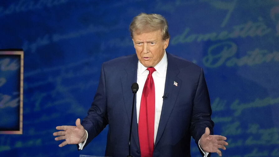 Трамп в баре купил всем по бургеру и расплатился биткоинами