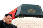 Ким Чен Ын на похоронах Ким Чен Ира в Пхеньяне, 28 декабря 2011 года