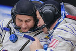 Российский космонавт Алексей Овчинин и американский астронавт Ник Хейг перед стартом ракеты-носителя «Союз-ФГ» с пилотируемым кораблем «Союз МС-12» с космодрома Байконур к МКС, 14 марта 2019 года