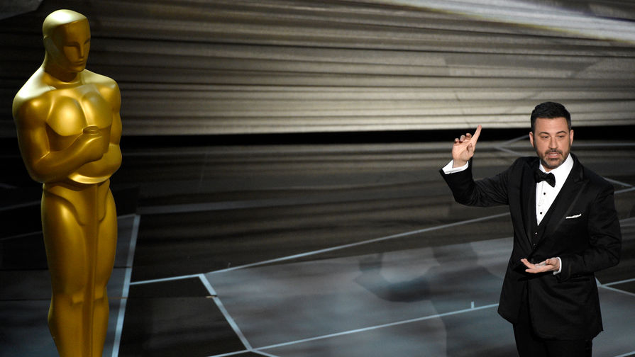 Ведущий Джимми Киммел во время церемонии вручения кинопремии «Оскар» в Лос-Анджелесе, 4 марта 2018 года