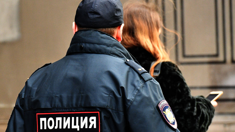 Россиянку осудили после того, как она покусала росгвардейца