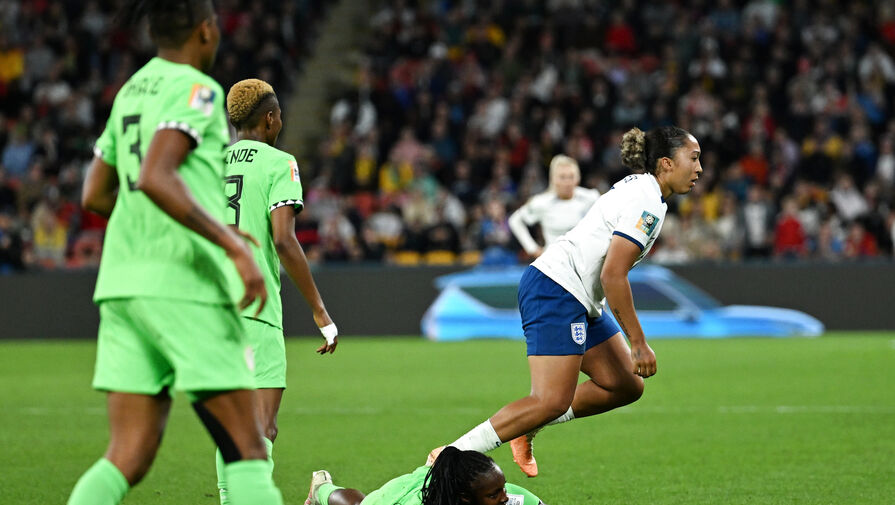 Лучший бомбардир женской сборной Англии нагло наступила на соперницу в матче ЧМ