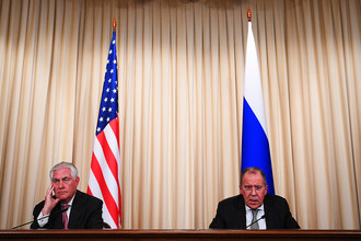 Государственный секретарь США Рекс Тиллерсон и министр иностранных дел РФ Сергей Лавров во время совместной пресс-конференции по итогам переговоров в Москве, 12 июня 2017 года