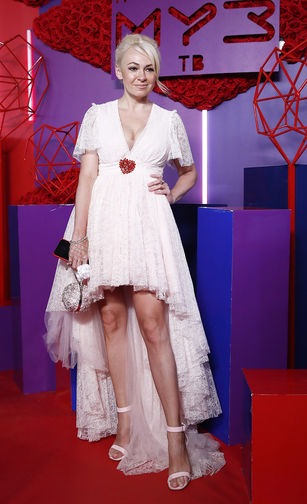 Продюссер Яна Рудковская перед&nbsp;церемонией вручения XVII ежегодной национальной телевизионной премии в&nbsp;области популярной музыки &laquo;МУЗ-ТВ 2019&raquo;