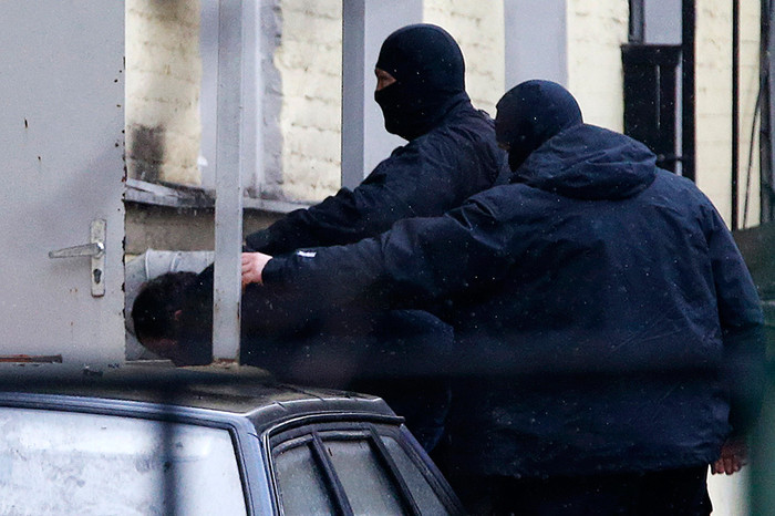 Подозреваемого в&nbsp;причастности к&nbsp;убийству Бориса Немцова доставили в&nbsp;здание суда в&nbsp;Москве