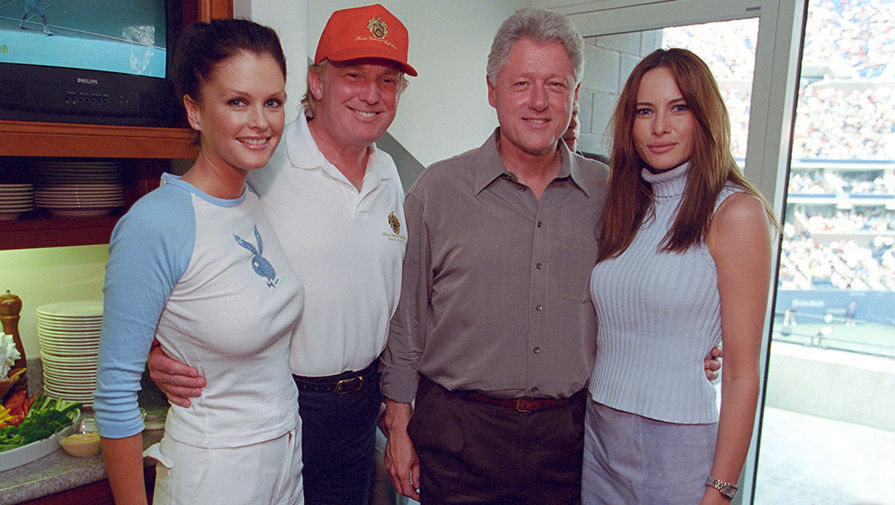 Модель Playboy Кайли Бакс, Дональд Трамп, Билл Клинтон, Меланья Трамп на&nbsp;теннисном турнире U.S. Open, Нью-Йорк, сентябрь 2000 года