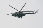 Вертолёт Ми-8, выполняющий поисково-спасательные работы у побережья Черного моря, где потерпел крушение самолет Минобороны РФ Ту-154