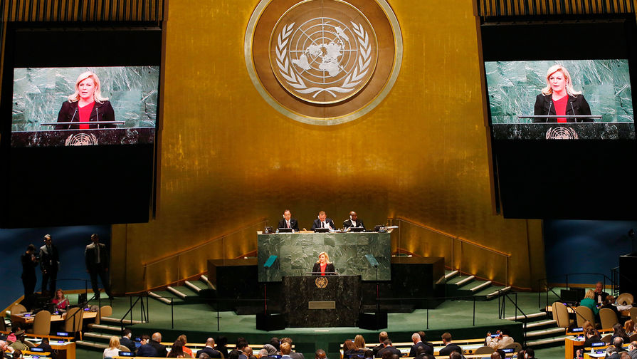 Президент Хорватии Колинда Грабар-Китарович выступает в ООН