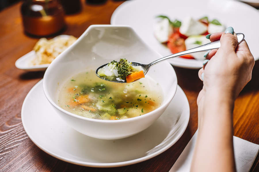 Что говорят диетологи о супах