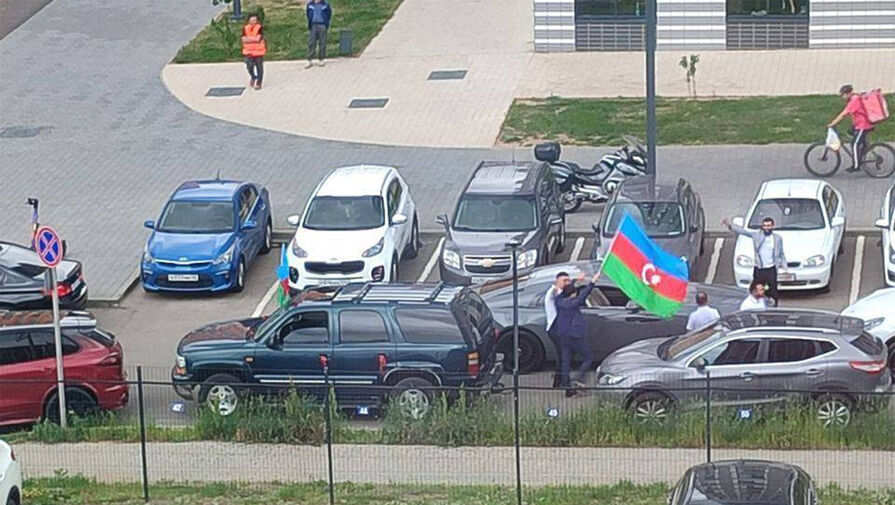 Полиция задержала участников стреляющего кортежа с флагом Азербайджана