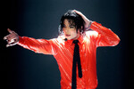 Майкл Джексон на сцене в Калифорнии, 2002 год