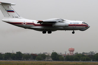 Самолет Ил-76 МЧС