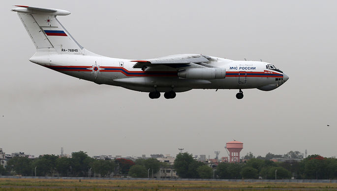 Самолет Ил-76 МЧС