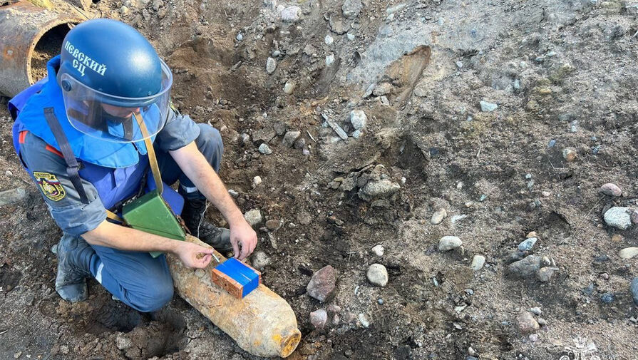 Немецкую авиабомбу нашли в Петербурге во время земляных работ