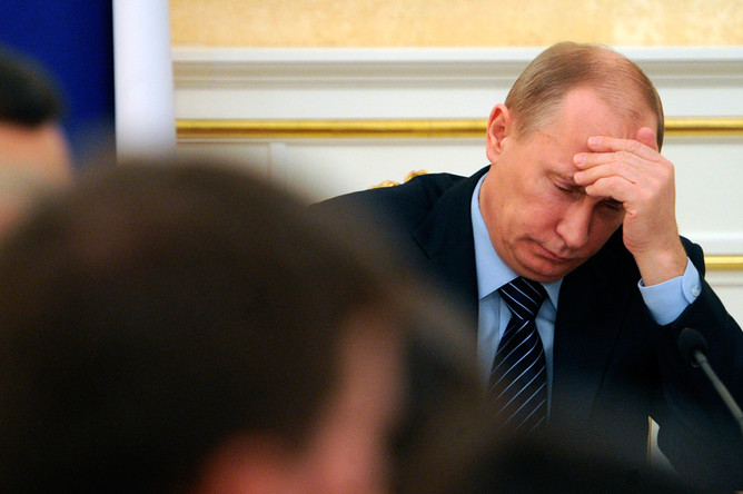 Рейтинг Владимира Путина остановился на уровне, предполагающем второй тур президентских выборов