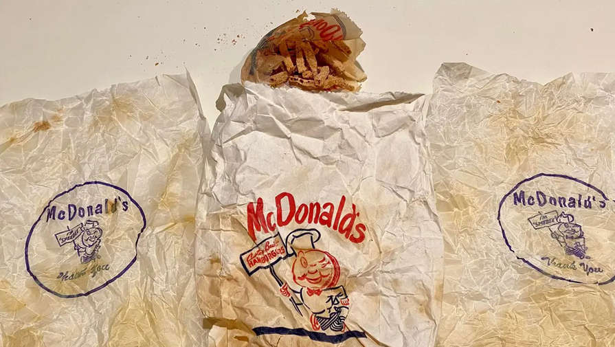 Еда из McDonalds 60-летней давности нашлась во время ремонта в доме