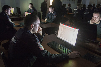 Курсанты в учебной аудитории Центра профподготовки штатных инструкторов в Москве