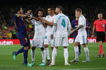 Эпизод матча «Барселона» — «Реал»