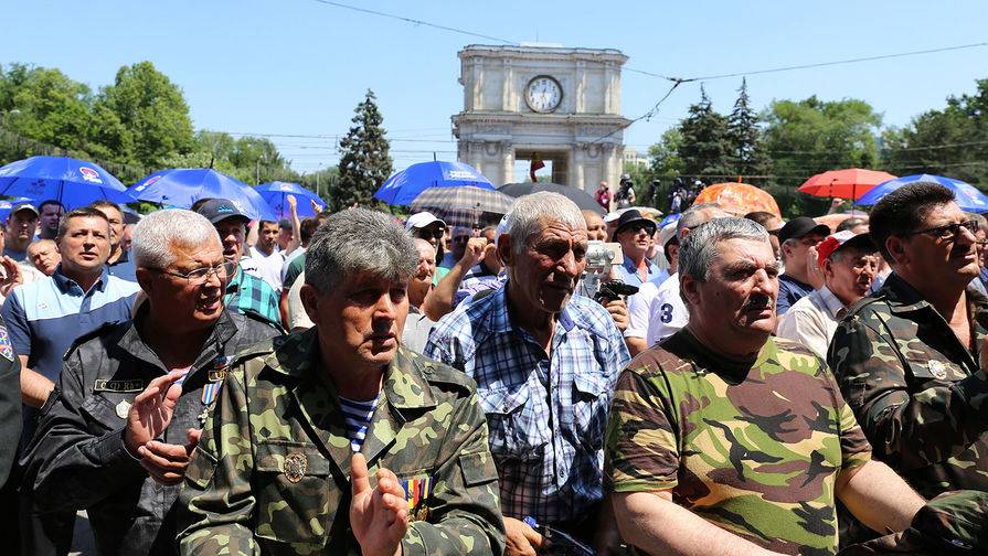 В Молдавии проходят новые антиправительственные митинги